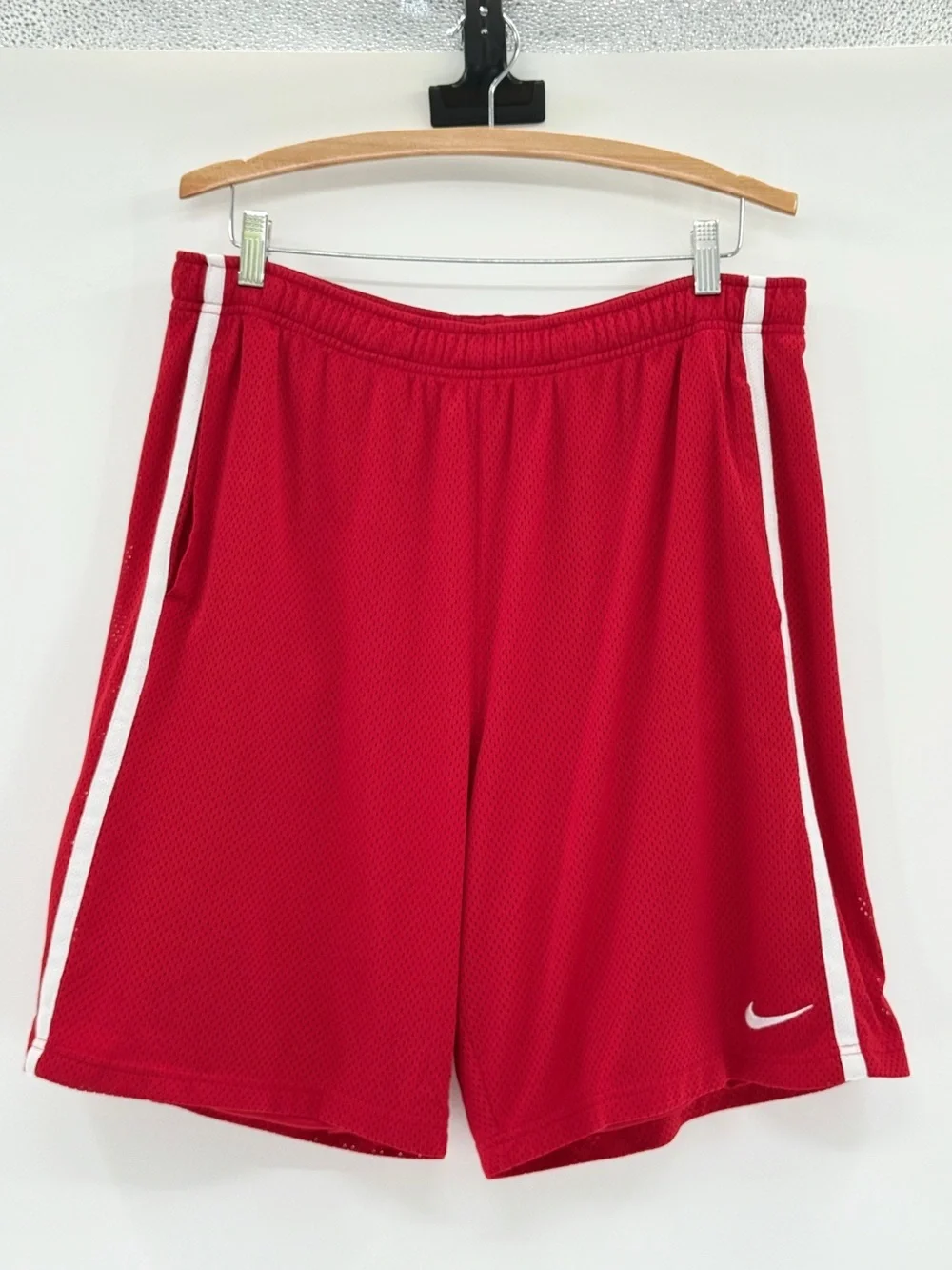 Nike Red Mesh Basketball Shorts XL Athletic Gym Training Drawstring Activewear